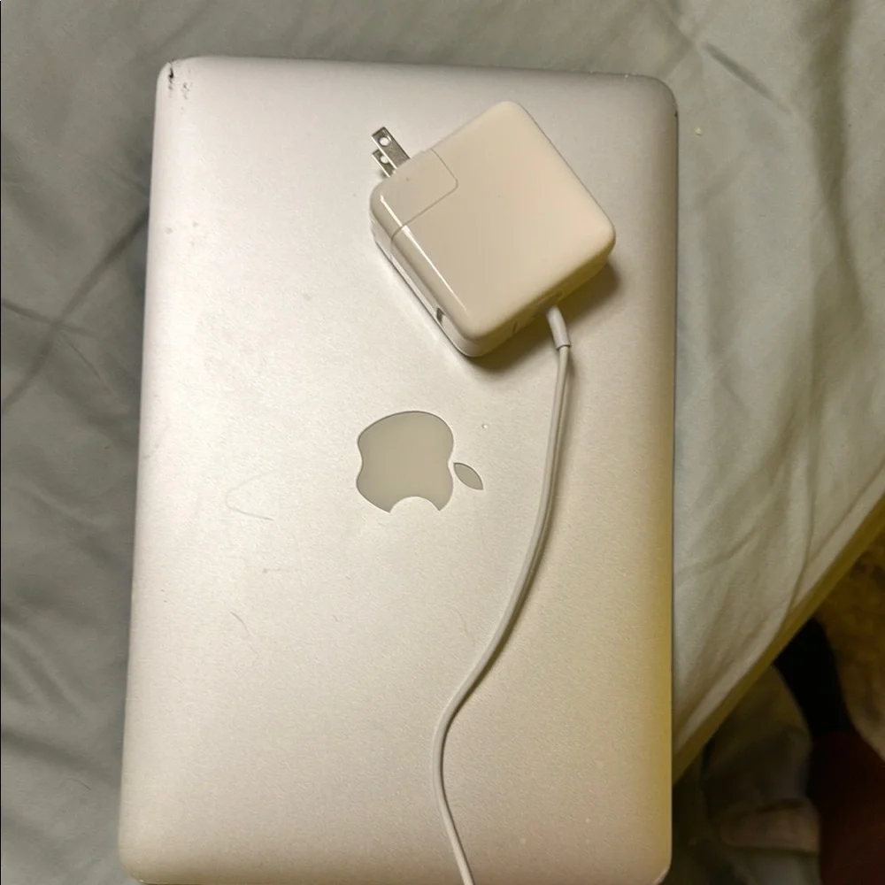 Apple MacBook Air - Silver